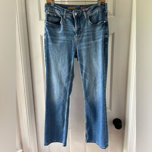 Pilcro Straight Leg Light Wash Jeans 29